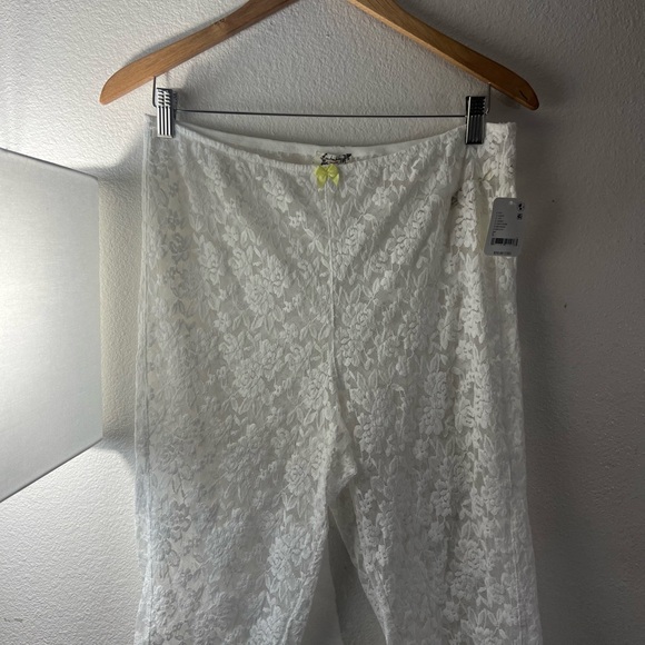 Free People Intimately All Day Lace Capris - Picture 2 of 3